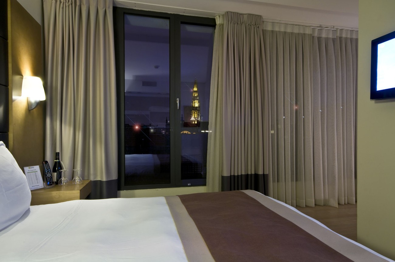 B-aparthotel Grand Place,